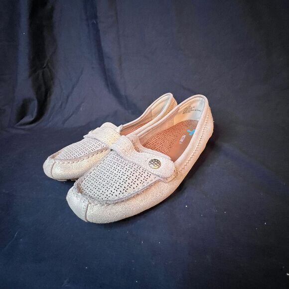 Baretraps Women's Oakes Moccasins Metallic Gold Suede loafer shoe Size 7.5‎ - Picture 9 of 12